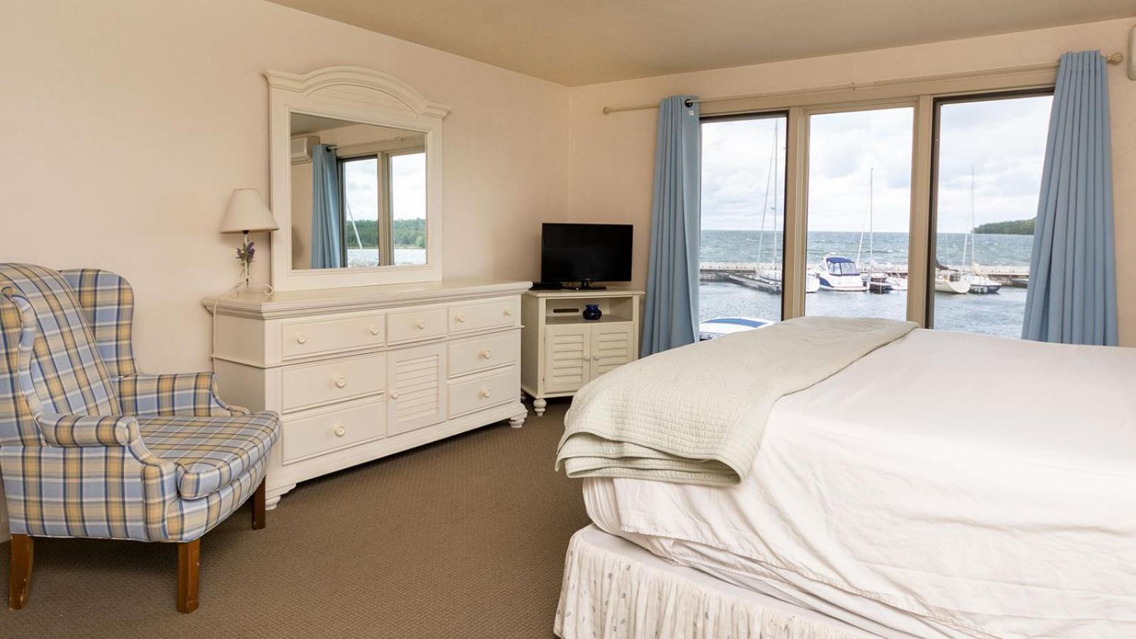 Inn Harbor *