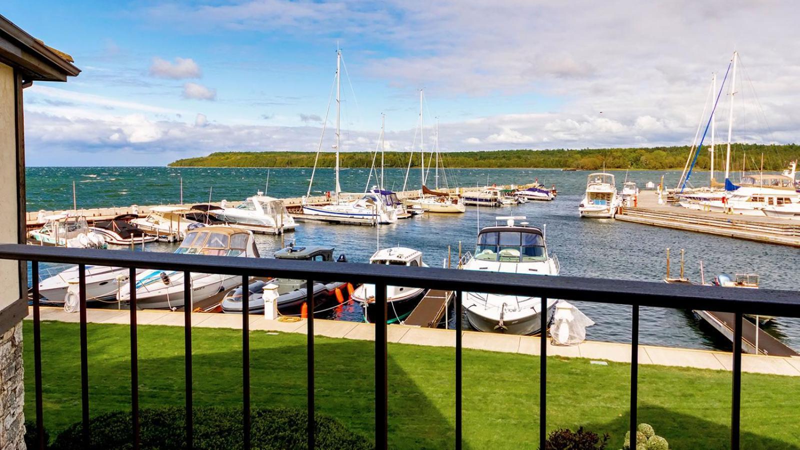 Inn Harbor *